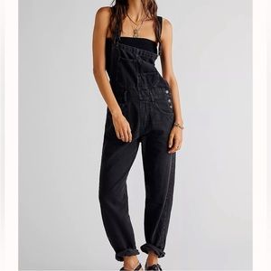 Free People WE THE FREE Ziggy Overalls in Mineral black size medium